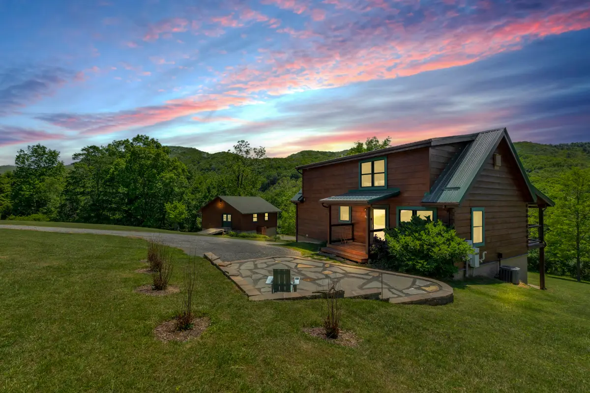 57 Hillside Bluffs Ln, Buckeye, WV 24924 - #1