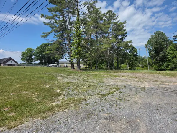 3839 Hinton Rd, Athens, WV 24712