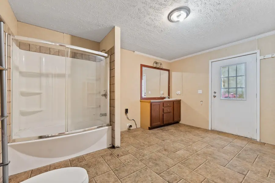 25 Price Petry Drive, Madison, WV 25130 - Image #3