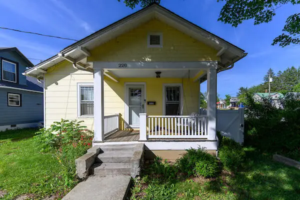 220 Mill Hill Drive, White Sulphur Springs, WV 24986