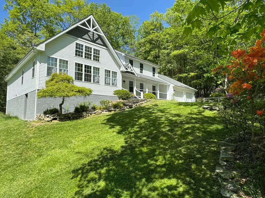 2965 Old Asbury Rd, Lewisburg, WV 24901 - #3
