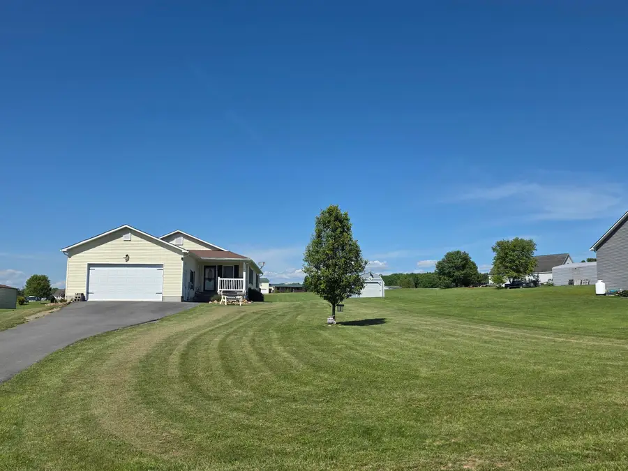 294 Willow Bend Ln, Maxwelton, WV 24957 - #3