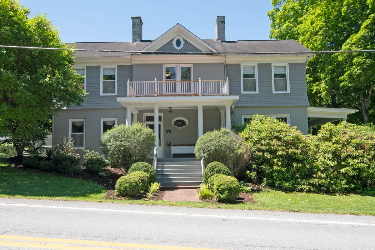 1274 Washington St, Lewisburg, WV 24901 - #1