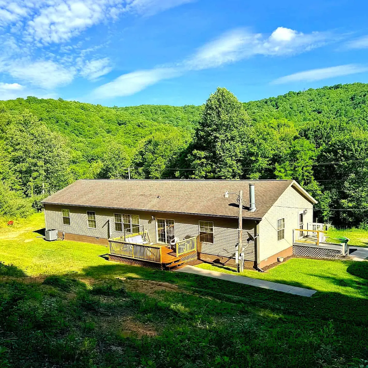 701 Fleshman Hollow Rd, Rainelle, WV 25962 - #1