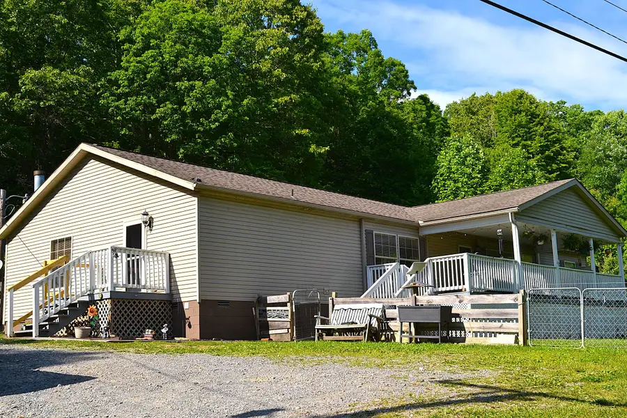 701 Fleshman Hollow Rd, Rainelle, WV 25962 - #2