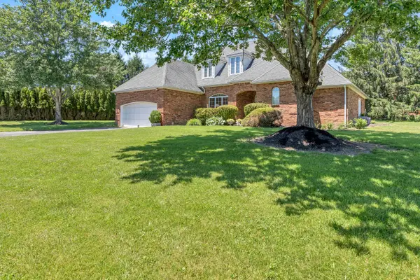 172 Old White Dr, Lewisburg, WV 24901
