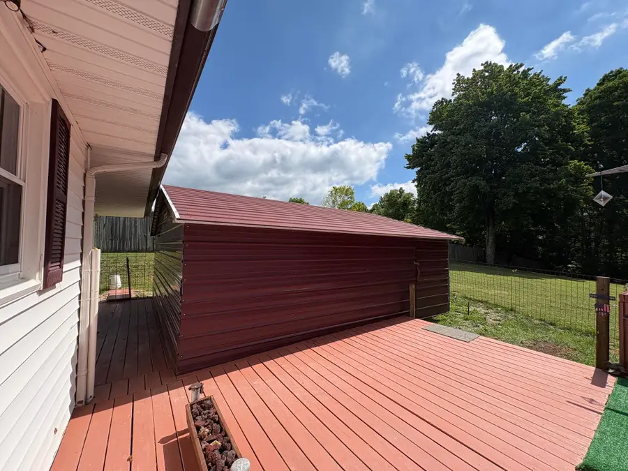 12322 Alta Dr, Asbury, WV 24916 - #3