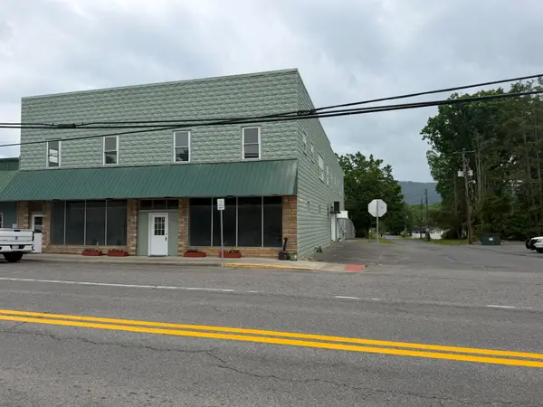 526 Nicholas St, Rupert, WV 25984