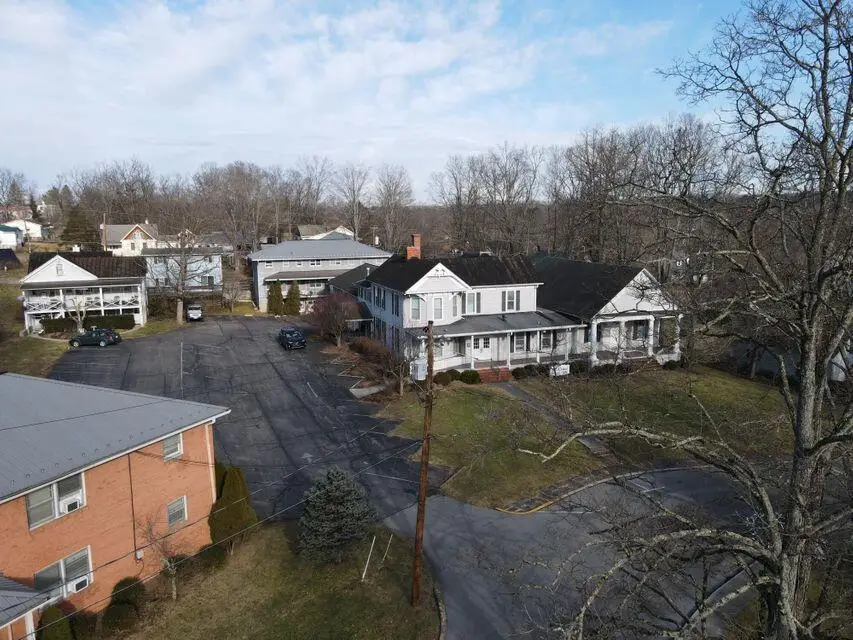 150-156 Courtney Dr, Lewisburg, WV 24901 - Image #2