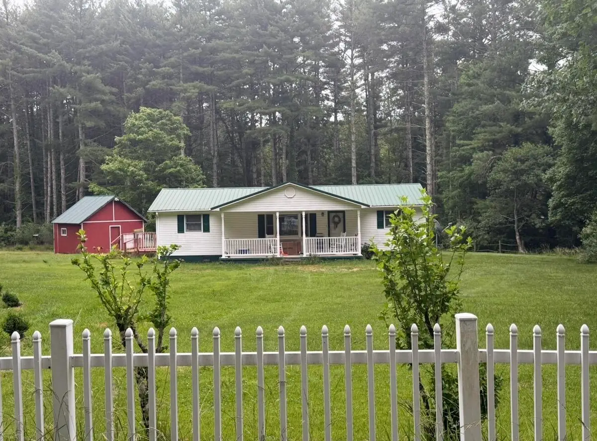 1446 Moncove Lake Access Rd, Gap Mills, WV 24941 - #1