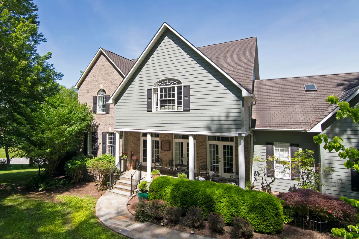 597 Dwyer Ln, Lewisburg, WV 24901 - #1