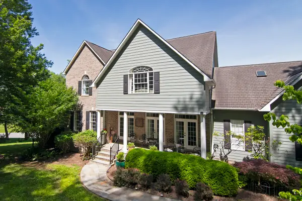 597 Dwyer Ln, Lewisburg, WV 24901