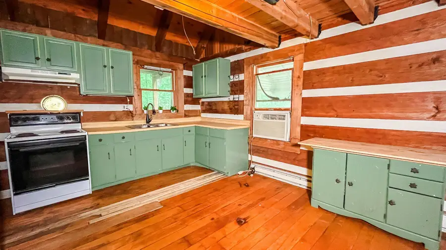 471 Springdale Sawmill Rd, Meadow Bridge, WV 25976 - #3