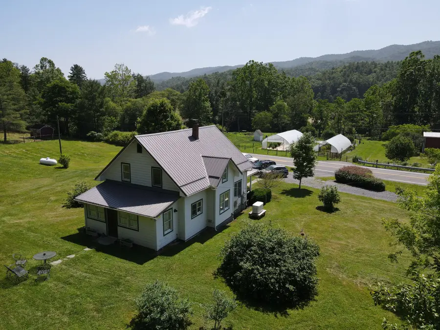 17255 Pocahontas Trl, White Sulphur Springs, WV 24986 - #2