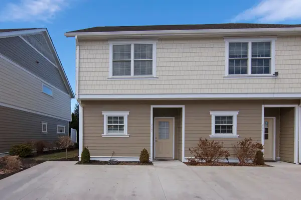 202 Blackbird Village Cir, Lewisburg, WV 24901