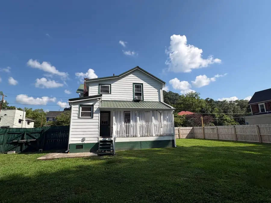 238 Monroe Ave, Ronceverte, WV 24970 - #2