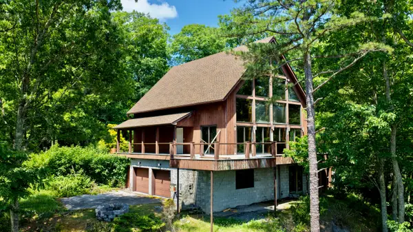 1500 One Pass Dr, White Sulphur Springs, WV 24986