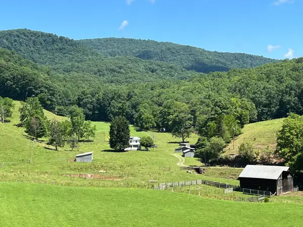 4951 Cornstalk Rd, Williamsburg, WV 24931