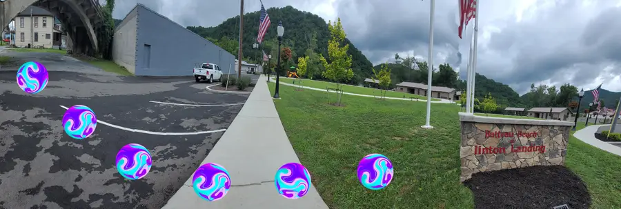 108 Grace St, Hinton, WV 25951 - #3