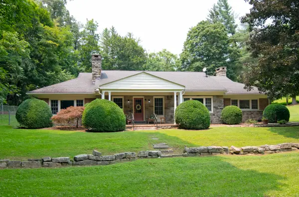 510 Sunset Dr, Ronceverte, WV 24970
