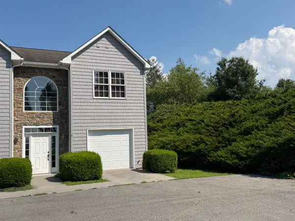149 Townhouse Lane, Lewisburg, WV 24901