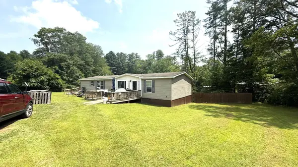 1622 Moncove Lake Access, Gap Mills, WV 24941