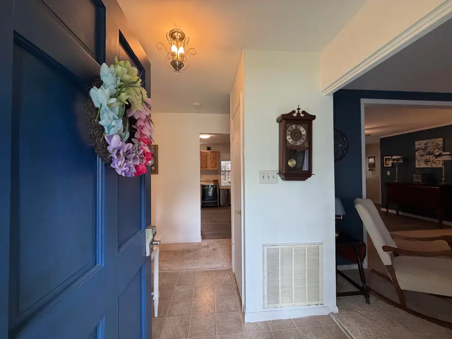 261 Terrace Dr, White Sulphur Springs, WV 24986 - #2