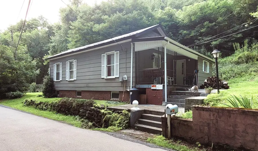 1537 Willowwood Road, Hinton, WV 25951 - #2