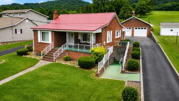 2179 S Seneca Trl, Peterstown, WV 24963