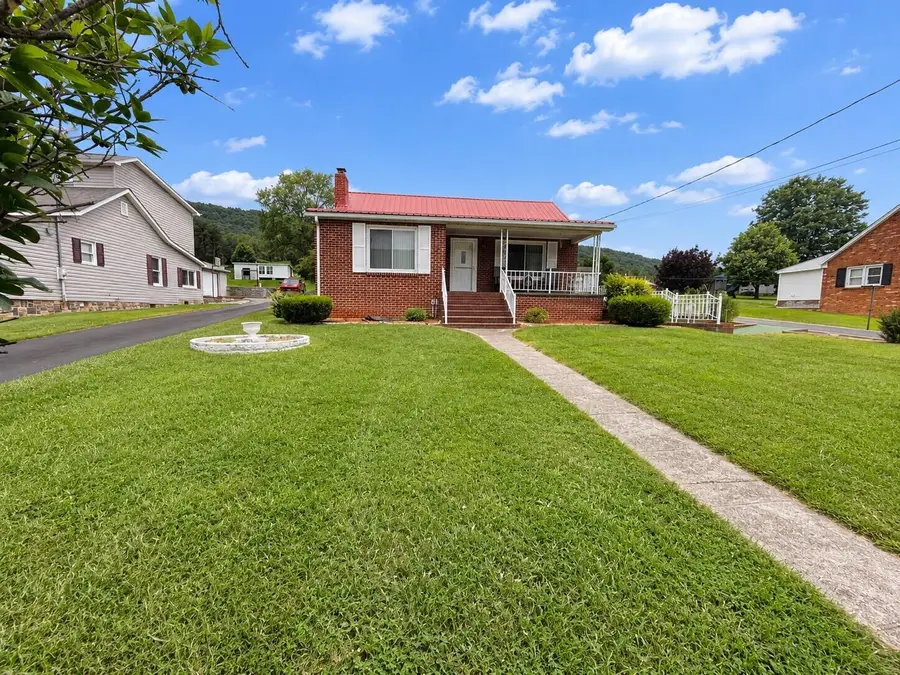 2179 S Seneca Trl, Peterstown, WV 24963 - #2