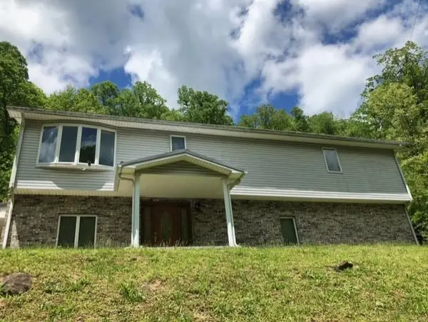 38992 Rt. 152, Dunlow, WV 25511