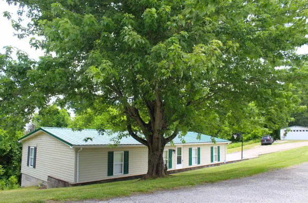 6705 Alley Branch, Catlettsburg, KY 41129