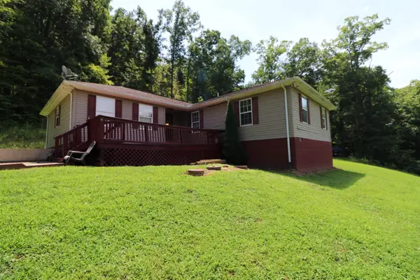 564 County Road 36, Chesapeake, OH 45619