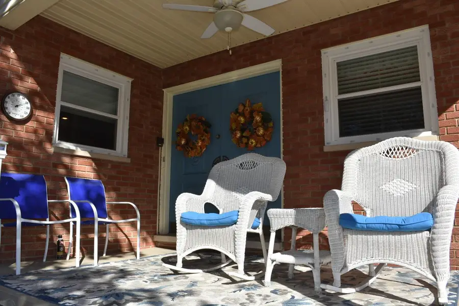 5654 Glen Carla Drive, Huntington, WV 25705 - Image #2