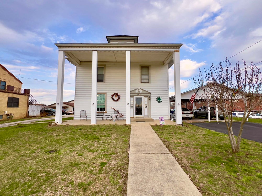 303 4th St E, South Point, OH 45680 BHGRE