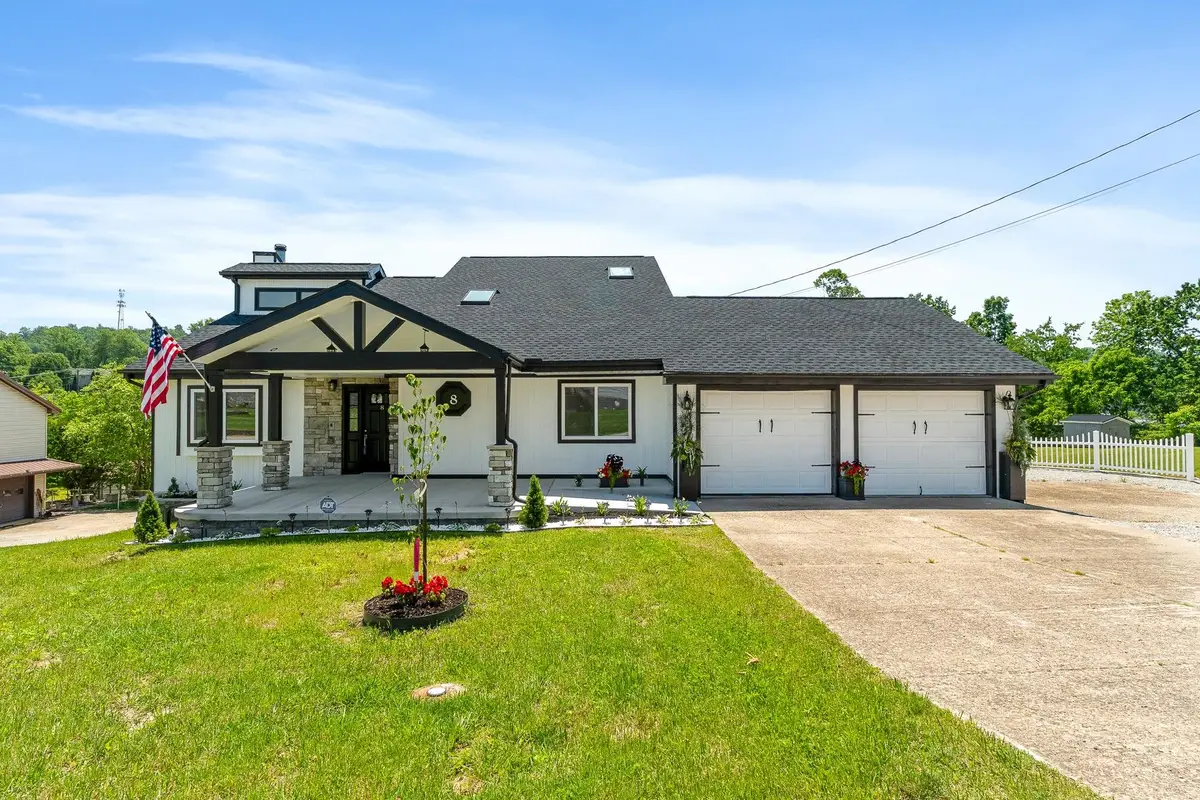 8 Ellis Drive, Hurricane, WV 25526 - Image #1