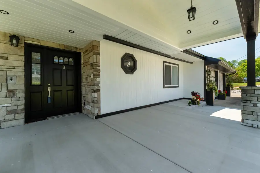 8 Ellis Drive, Hurricane, WV 25526 - Image #3