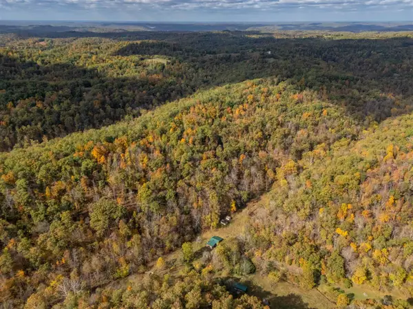 607 Gates Line Road, Leon, WV 25123