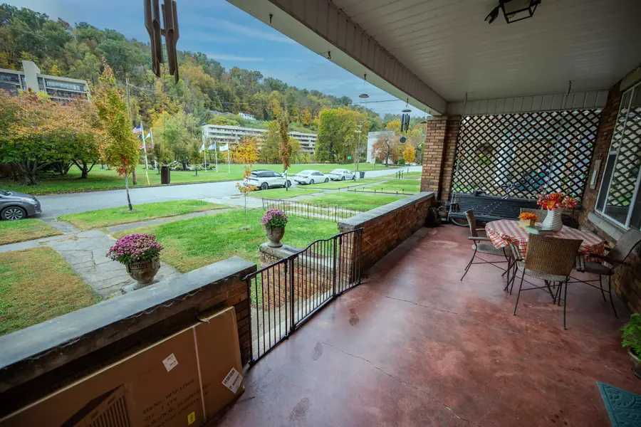 518 11th Ave. W, Huntington, WV 25701 - Image #3