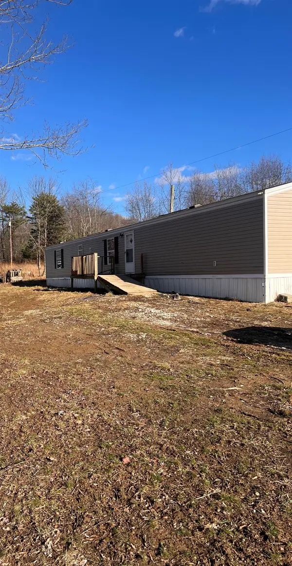 473 Island Run, Spencer, WV 25276