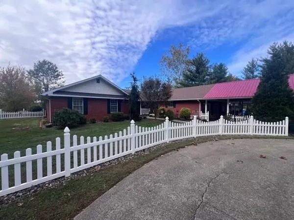 202 Lea Street, South Point, OH 45680