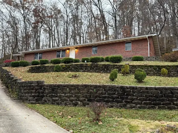 4459 5th Street Road, Huntington, WV 25701