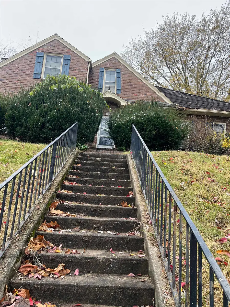 5290 Winchester Avenue, Ashland, KY 41101 - Image #2