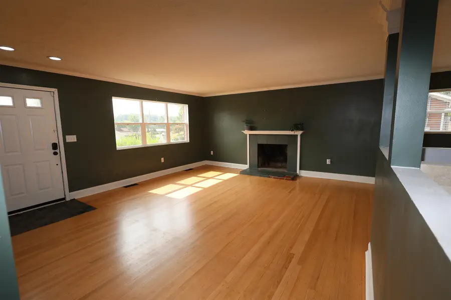 121 Honeysuckle Lane, Huntington, WV 25701 - Image #3