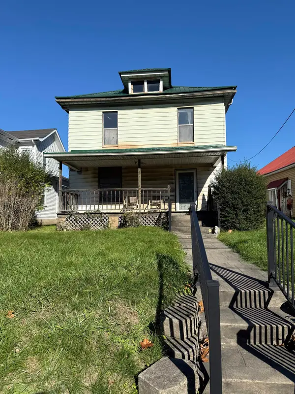 303 Pike Street, Ironton, OH 45638