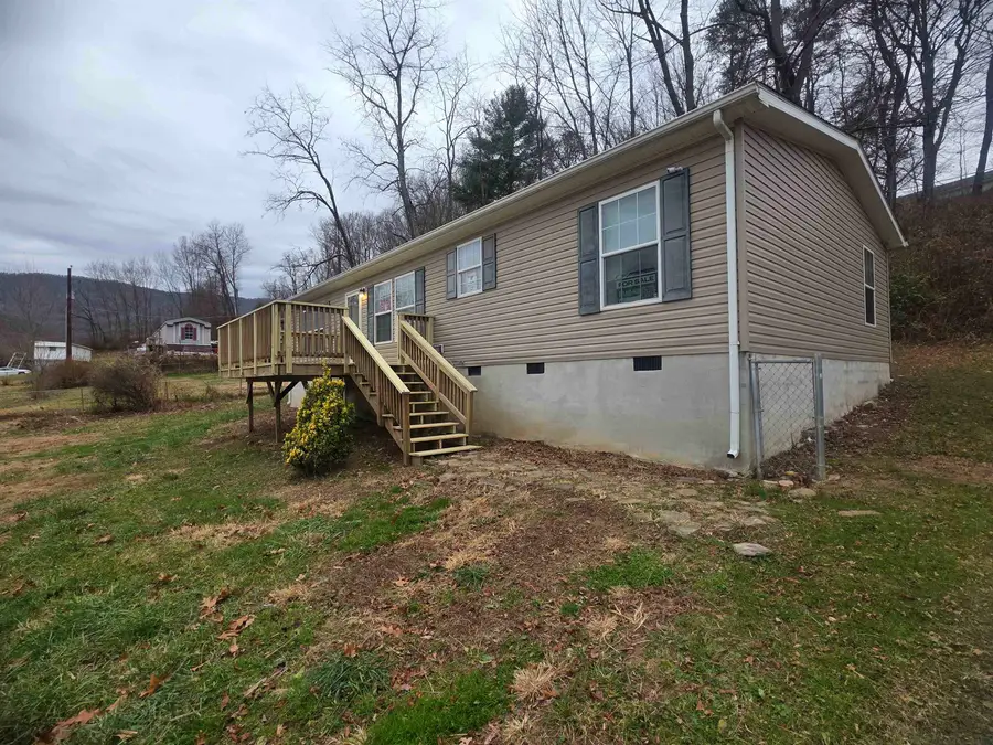 59 Escort Lane, Peterstown, WV 24963 - Image #2
