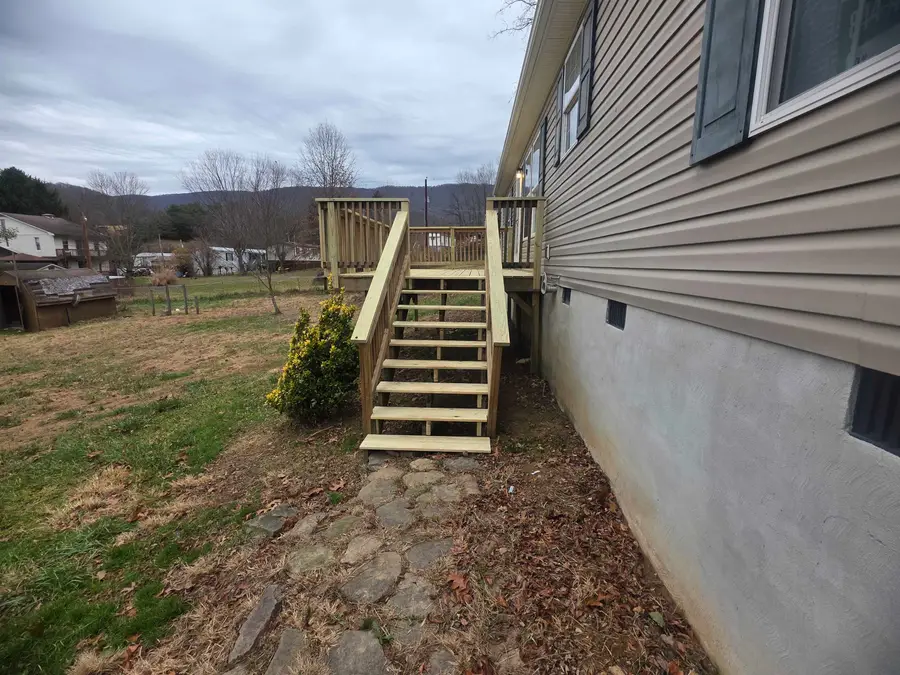 59 Escort Lane, Peterstown, WV 24963 - Image #3