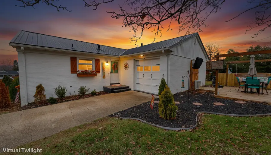 5 Willoughby Avenue, Huntington, WV 25705 - Image #2