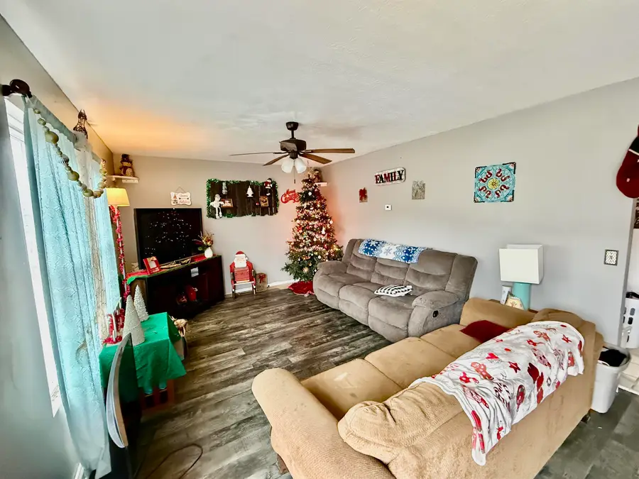 5017 A Elk River Road South, Elkview, WV 25071 - Image #3