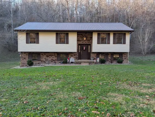 635 Shoals Branch Rd, Wayne, WV 25570